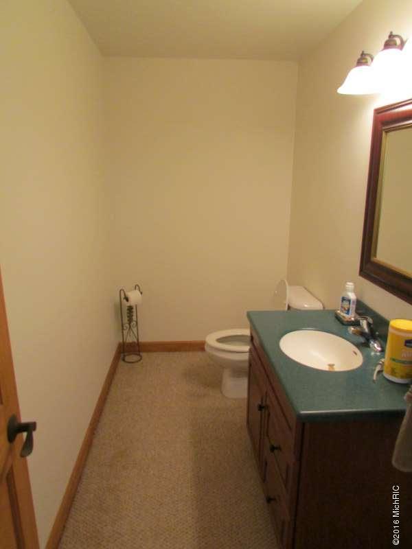 6808 Wood Road Spring Lake, MI 49456 - Photo 9 of 16 IMG_1192-800