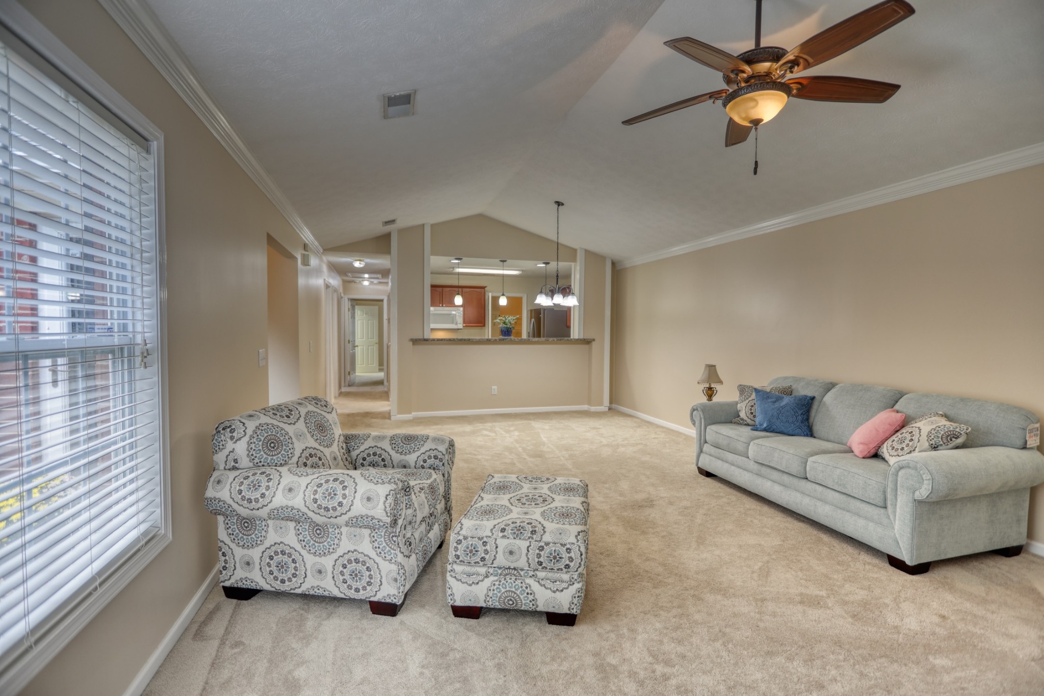 816 Lock 4 Road, Unit 201 Gallatin, TN 37066 - Photo 3 of 10 Gallery Image 3