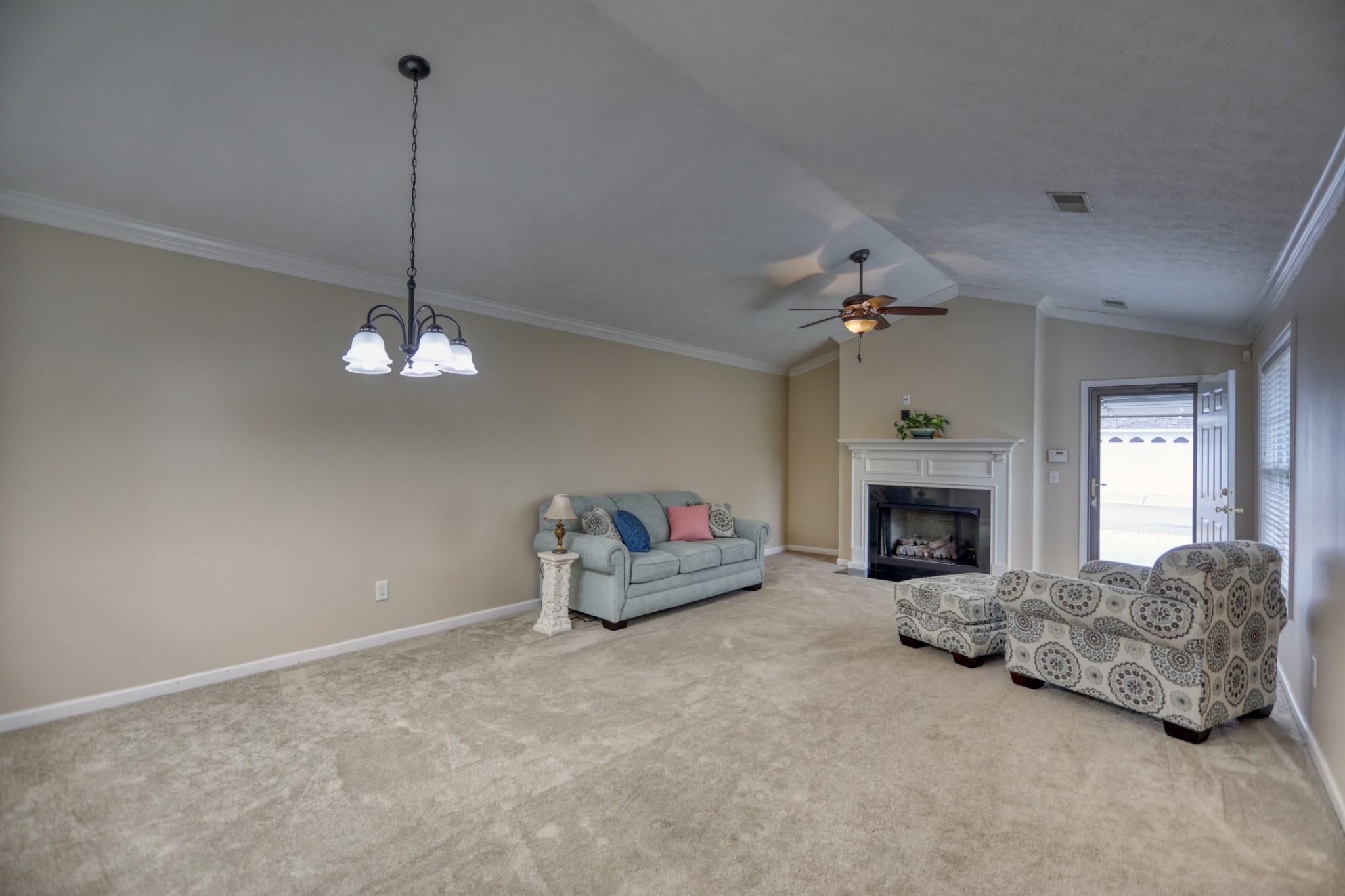 816 Lock 4 Road, Unit 201 Gallatin, TN 37066 - Photo 4 of 10 Gallery Image 4