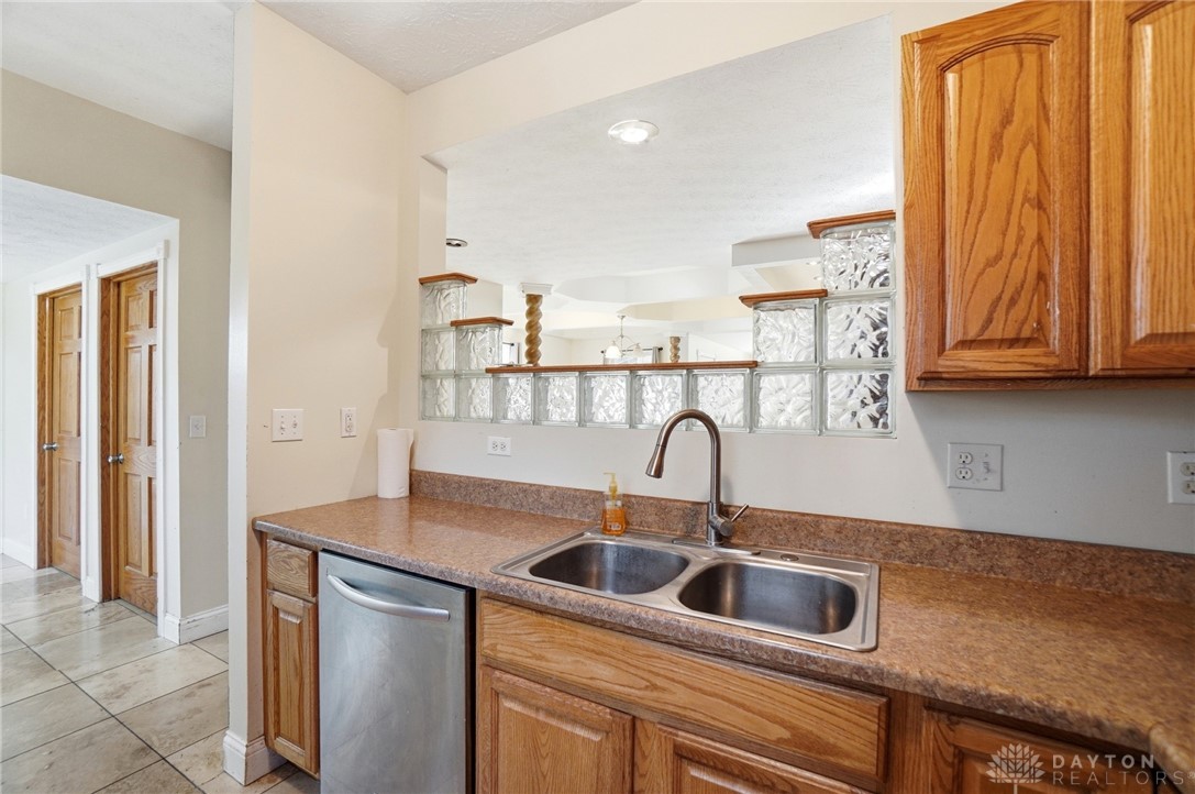 4898 Graham Street Springfield, OH 45502 - Photo 13 of 45