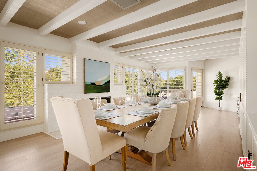 10985 Bellagio Road Los Angeles, CA 90077 - Photo 11 of 22 Gallery Image 11