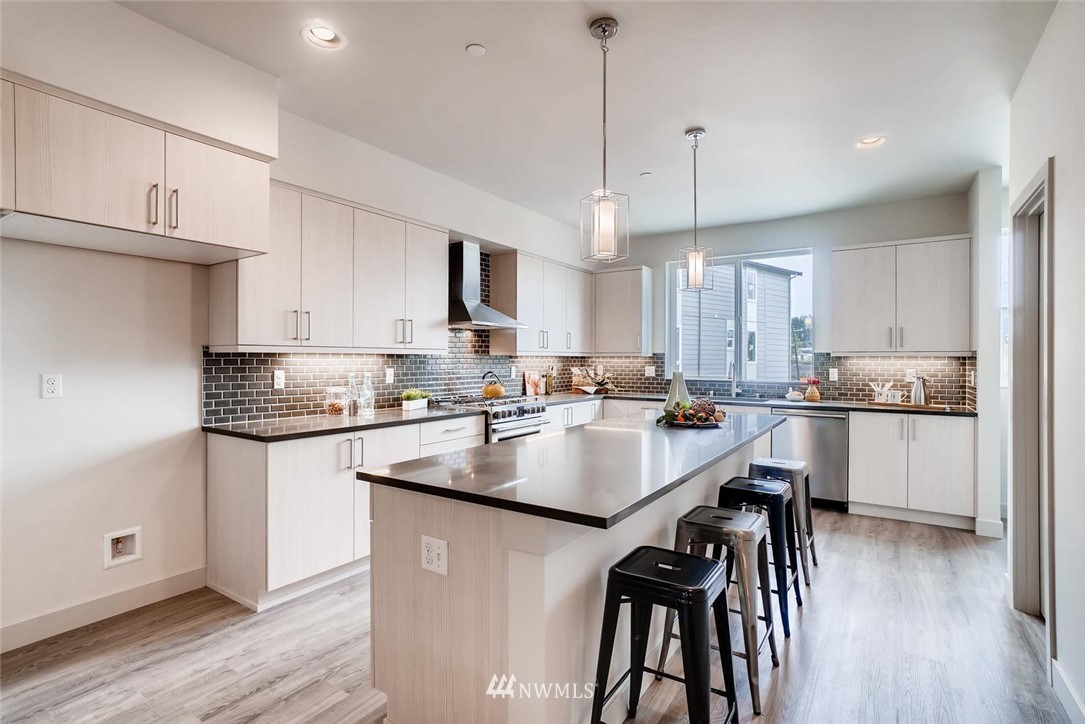 17905 35th Avenue Southeast, Unit B3 Bothell, WA 98012 - Photo 7 of 23 Gallery Image 7