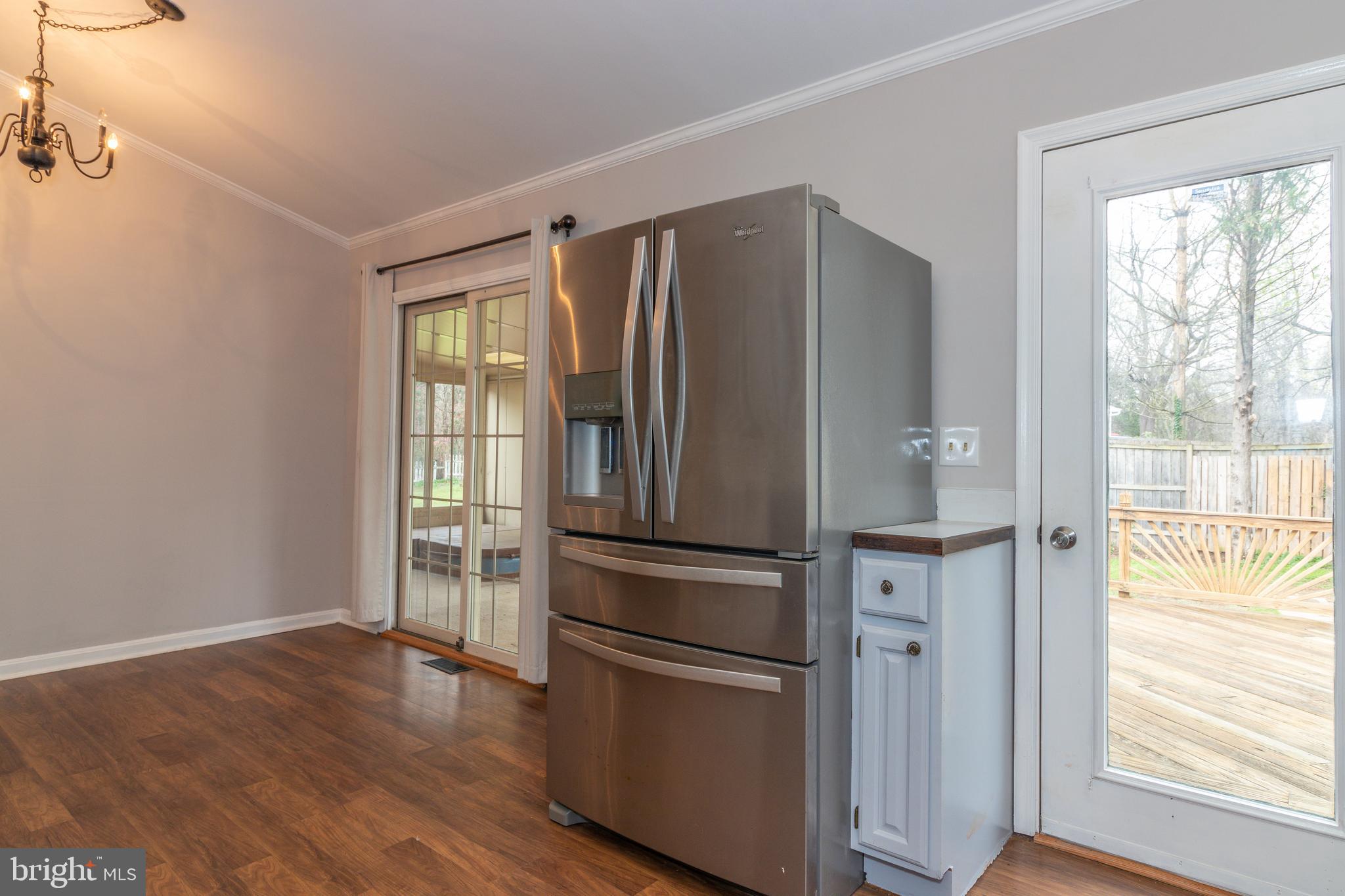 8932 Round Top Road Manassas, VA 20112 - Photo 15 of 39 stainless Steel Refrig/Freezer