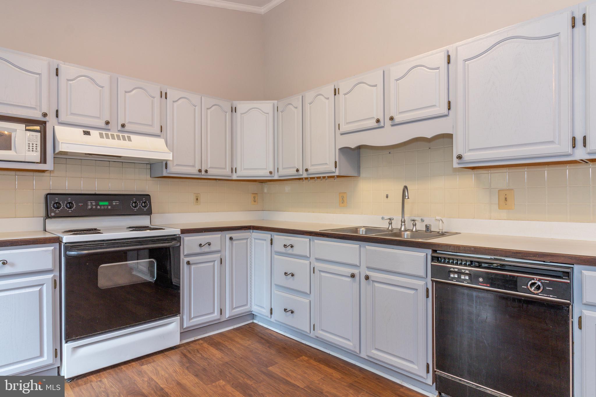 8932 Round Top Road Manassas, VA 20112 - Photo 16 of 39 Gallery Image 16