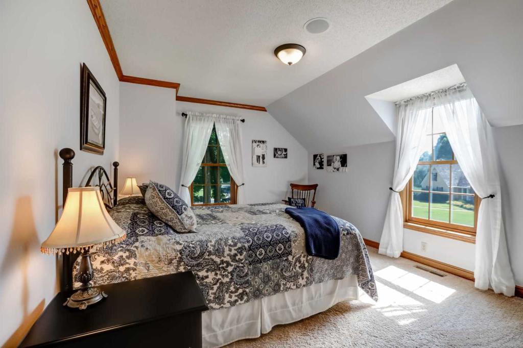 6464 Murray Hill Road Chanhassen, MN 55331 - Photo 26 of 38