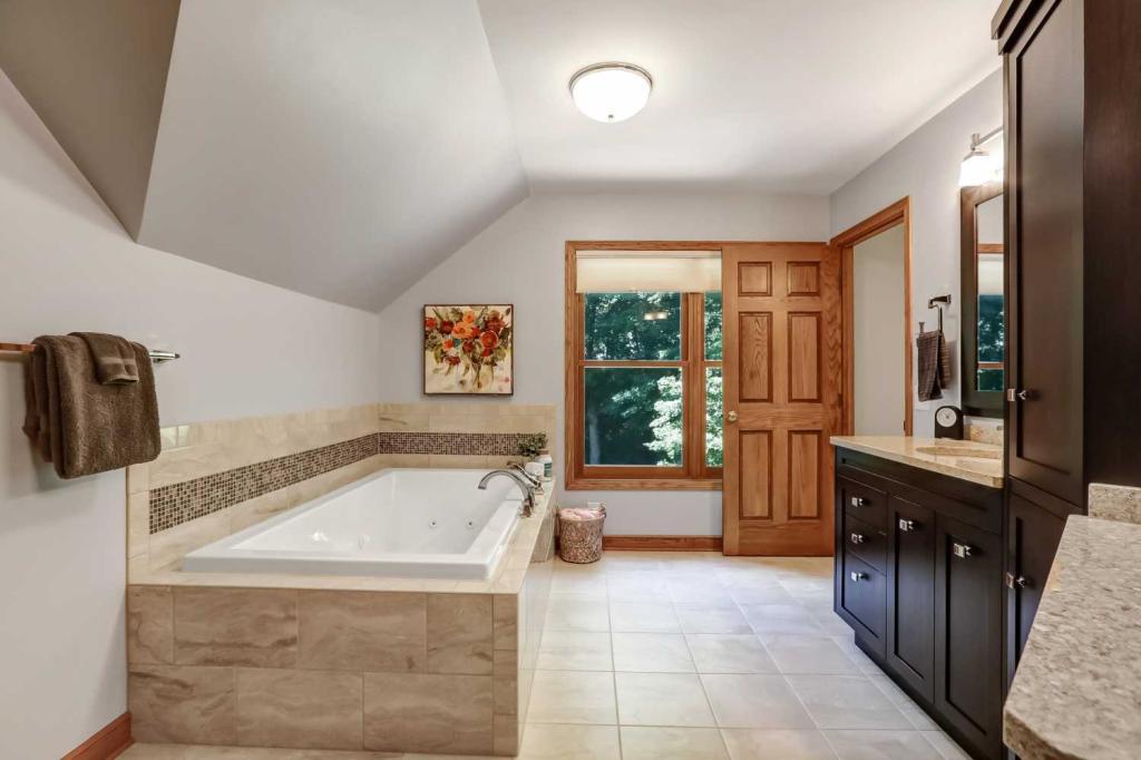6464 Murray Hill Road Chanhassen, MN 55331 - Photo 27 of 38
