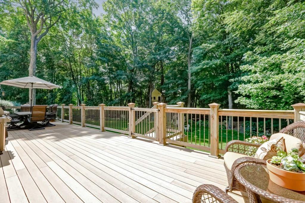 6464 Murray Hill Road Chanhassen, MN 55331 - Photo 8 of 38