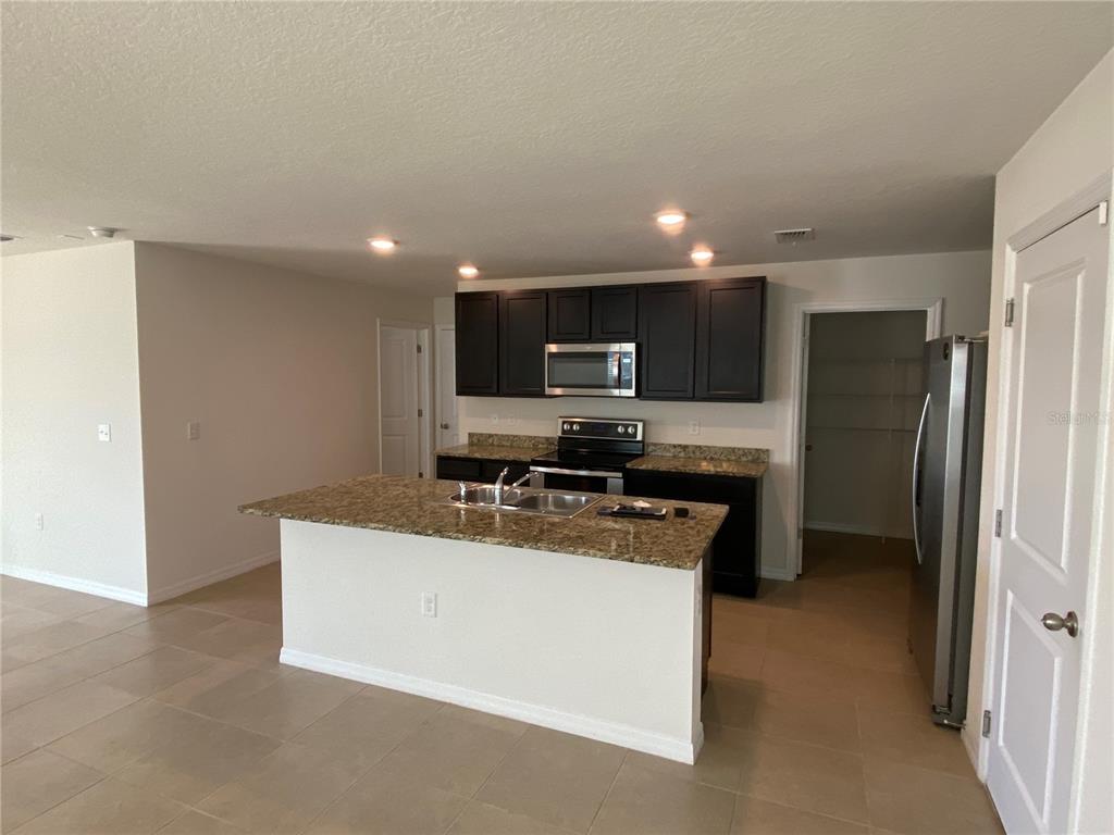 476 Olive Conch Street Ruskin, FL 33570 - Photo 5 of 31