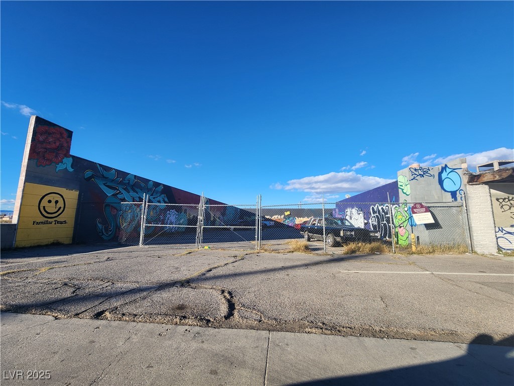814 West Bonanza Road Las Vegas, NV 89106 - Photo 2 of 2