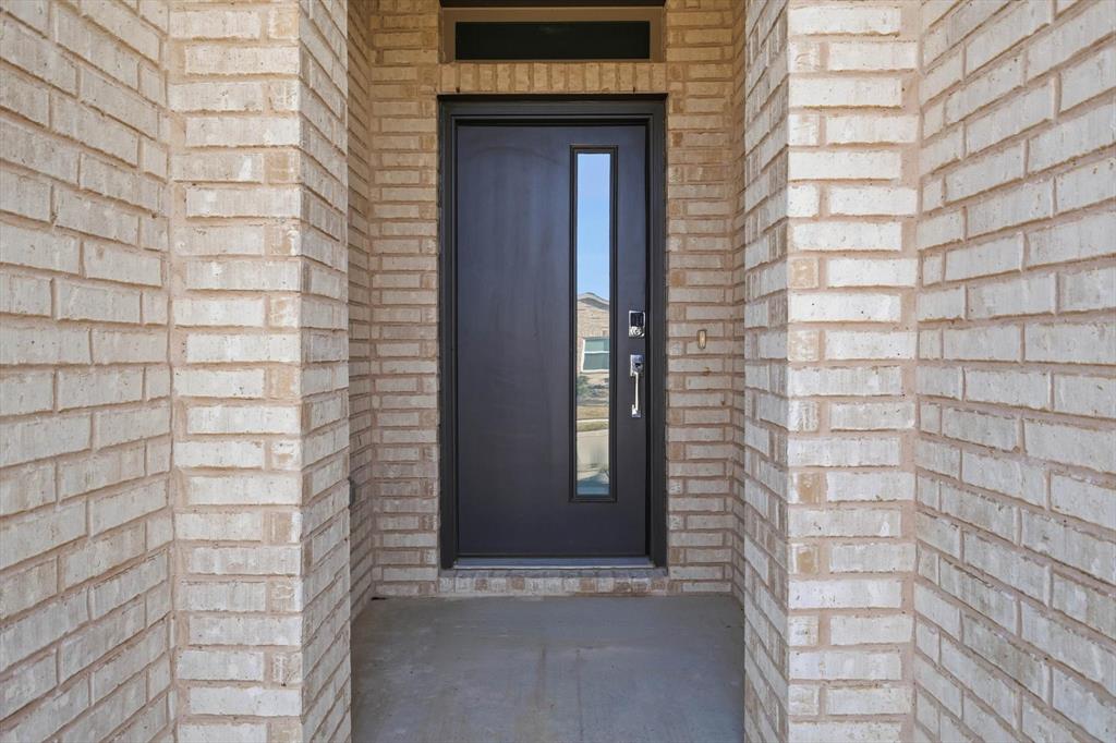 1212 Nuevo Rancho Lane Fort Worth, TX 76052 - Photo 5 of 33
