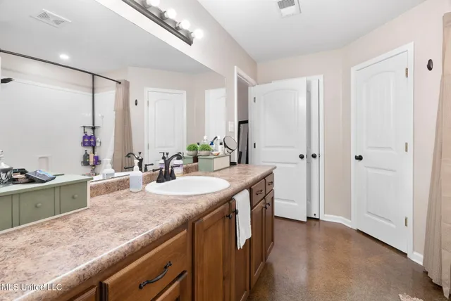 $285,000 | 110 Emily Lynn Road, Sarah, MS 38665