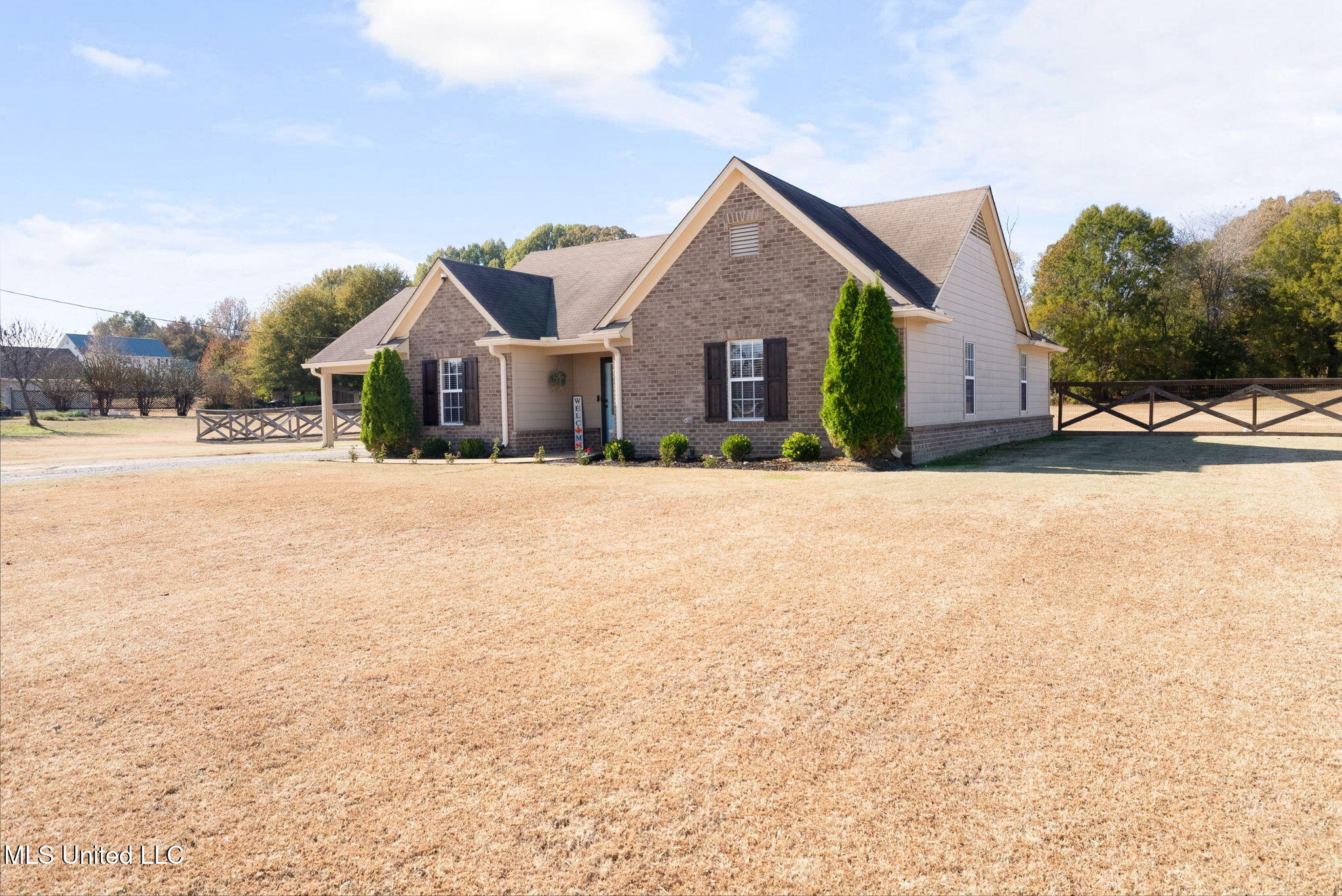 110 Emily Lynn Road Sarah, MS 38665 - Photo 4 of 31 4-web-or-mls-110 Emily Lynn Rd-3
