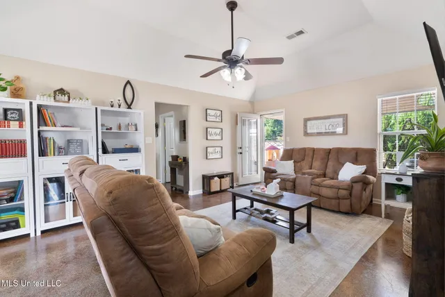 $285,000 | 110 Emily Lynn Road, Sarah, MS 38665