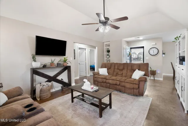 $285,000 | 110 Emily Lynn Road, Sarah, MS 38665