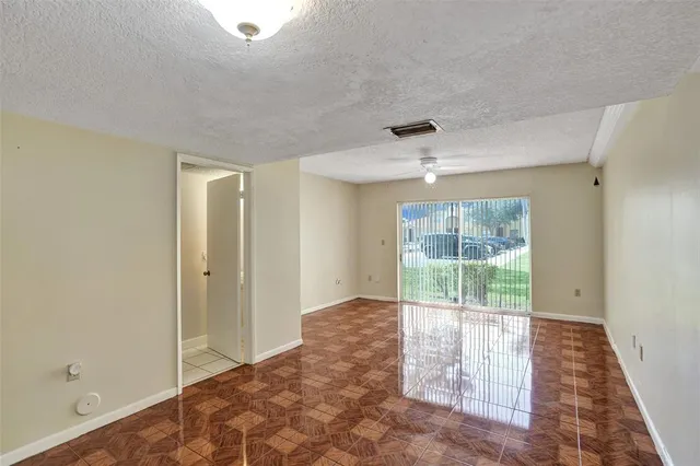$2,100 | 3861 Northwest 90th Avenue, Unit 3861, Fort Lauderdale, FL 33351