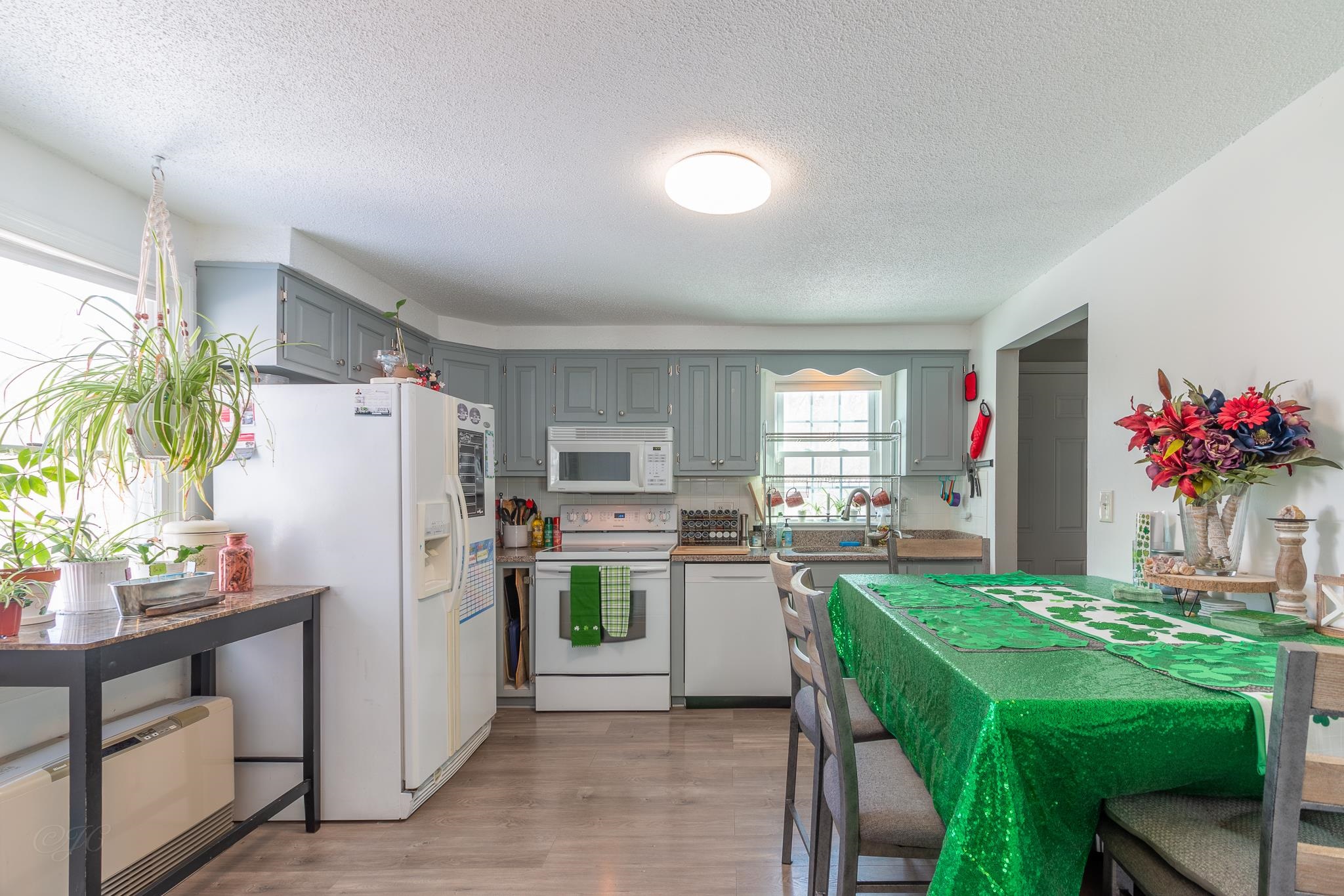 67 L Tsienneto Road Derry, NH 03038 - Photo 5 of 36