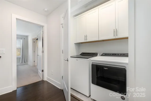 a view of washer and dryer in a room