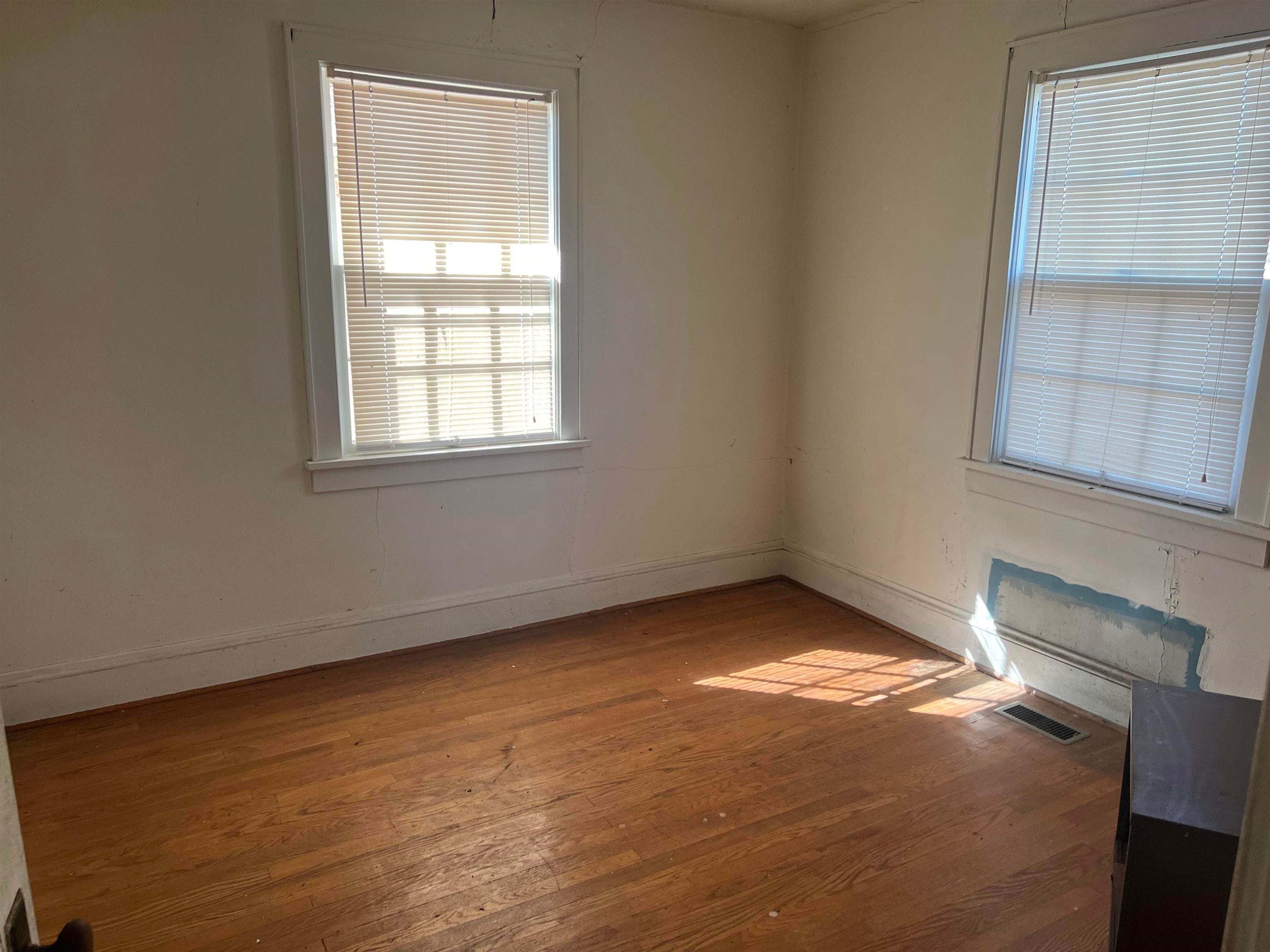 4057 Robinson Tract Road Pulaski, VA 24301 - Photo 14 of 22 Gallery Image 14
