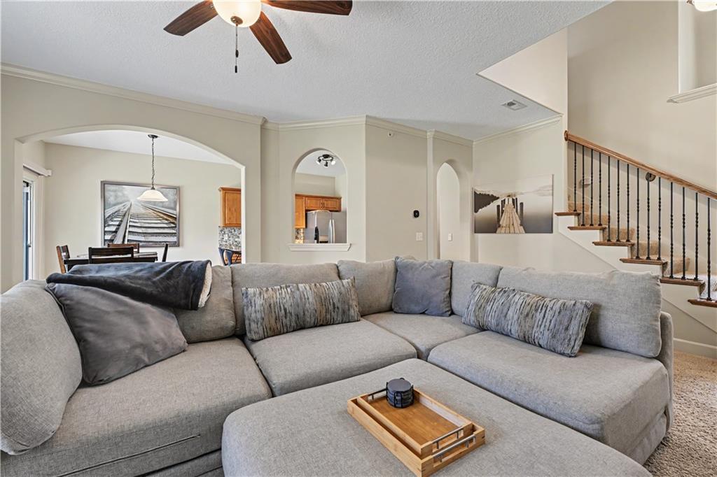 8928 Inkster Street Lenexa, KS 66227 - Photo 8 of 31