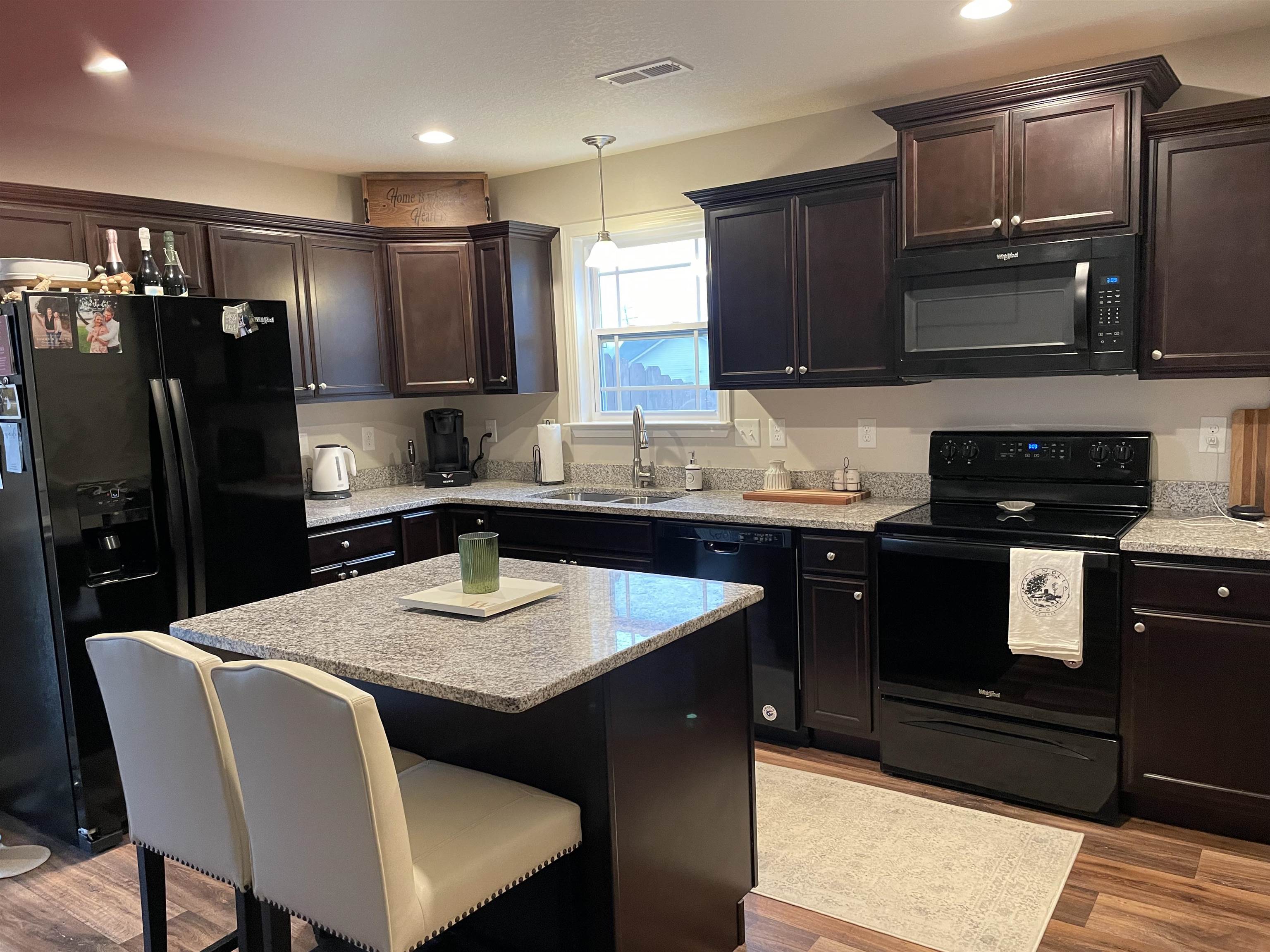238 Highland Springs Loop Inman, SC 29349 - Photo 4 of 19 Kitchen