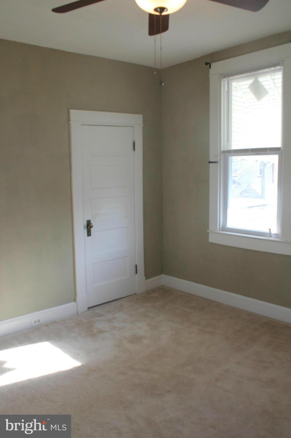 650 North Bend Road Baltimore, MD 21229 - Photo 17 of 22 an empty room with a window