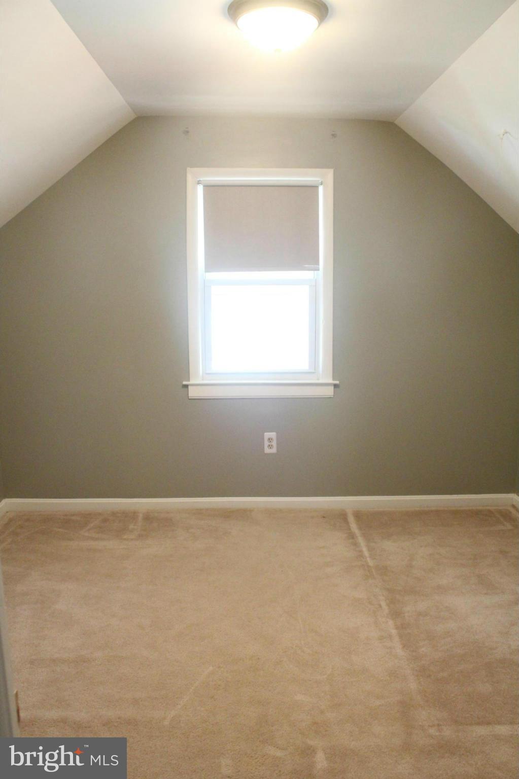650 North Bend Road Baltimore, MD 21229 - Photo 18 of 22 an empty room with a window