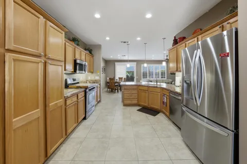 $549,000 | 37318 Pineknoll Avenue, Palm Desert, CA 92211