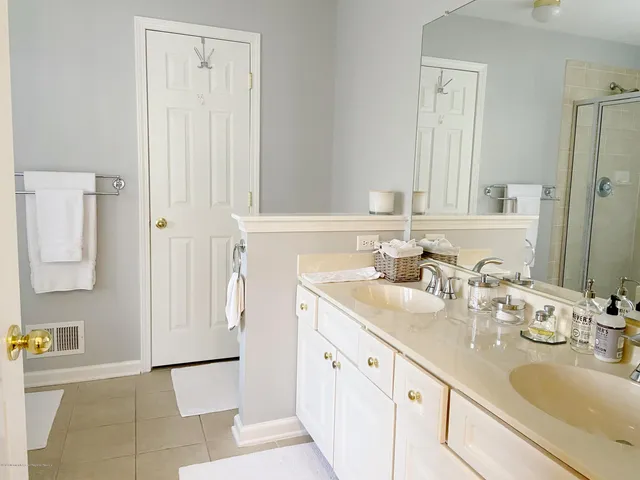 $4,200 | 219 Satinwood Drive, Middletown, NJ 07748