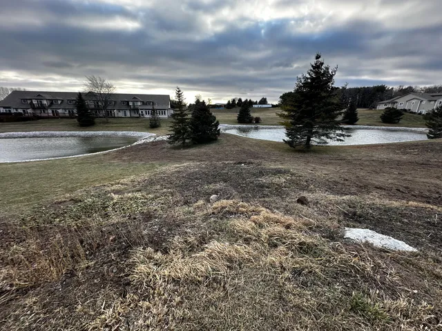 $59,900 | Lt2 Abbey Ridge Lane, Unit BLK1, Manitowoc, WI 54220