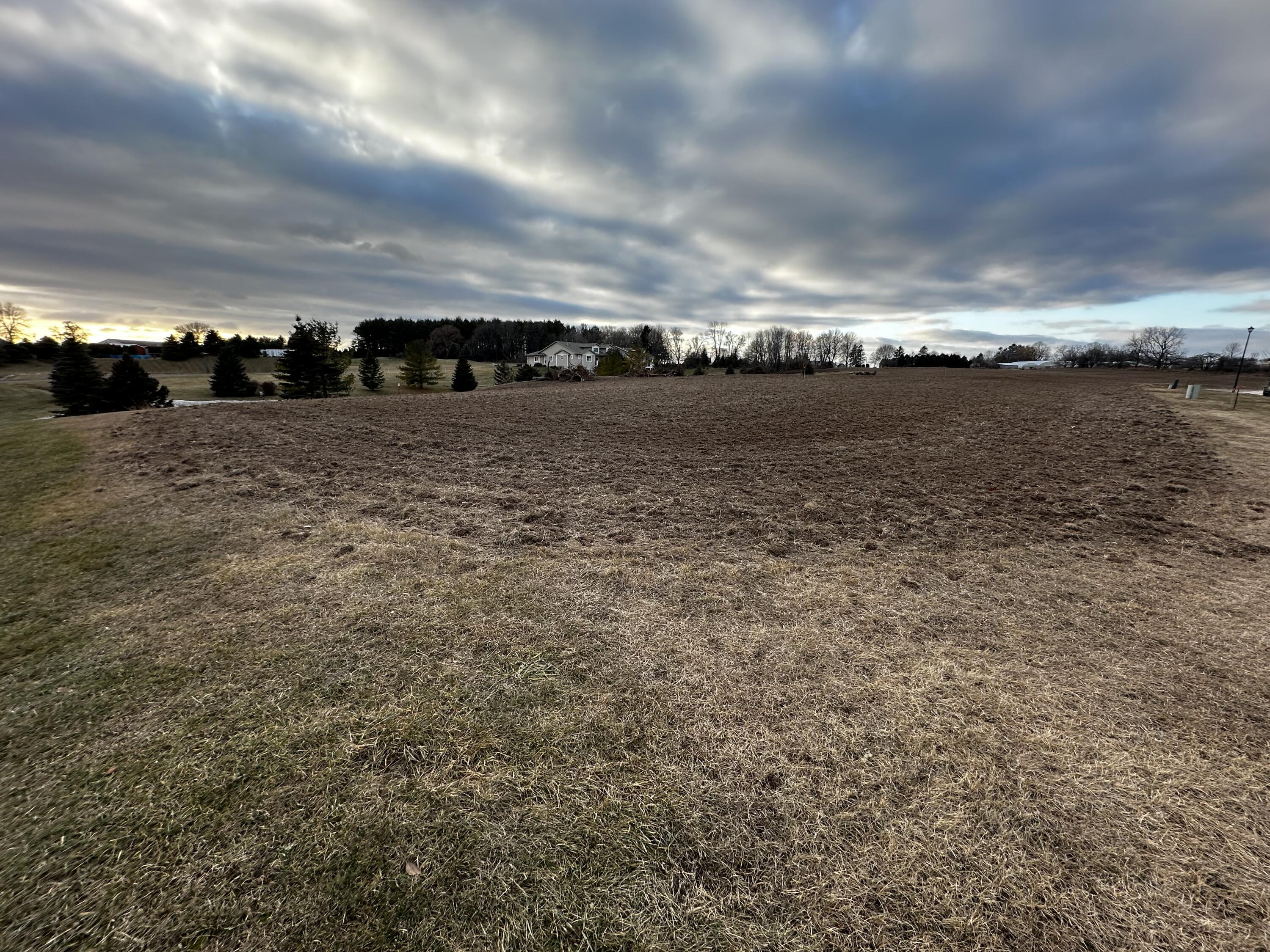 Lt2 Abbey Ridge Lane, Unit BLK1 Manitowoc, WI 54220 - Photo 4 of 10 IMG_0684