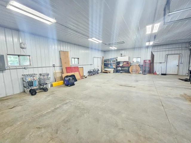 $341,900 | 14590 380th Street Northeast, Middle River, MN 56737