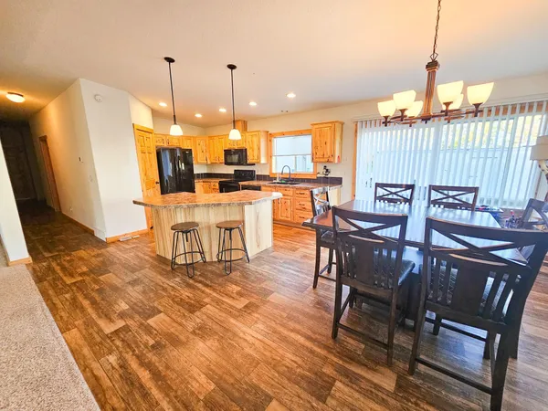 $331,900 | 14590 380th Street Northeast, Middle River, MN 56737