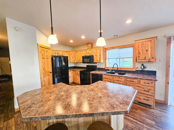$331,900 | 14590 380th Street Northeast, Middle River, MN 56737