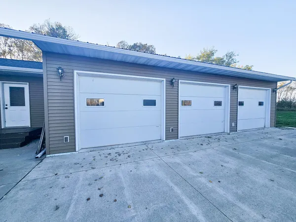 $331,900 | 14590 380th Street Northeast, Middle River, MN 56737