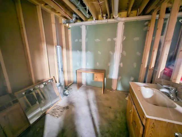 $341,900 | 14590 380th Street Northeast, Middle River, MN 56737