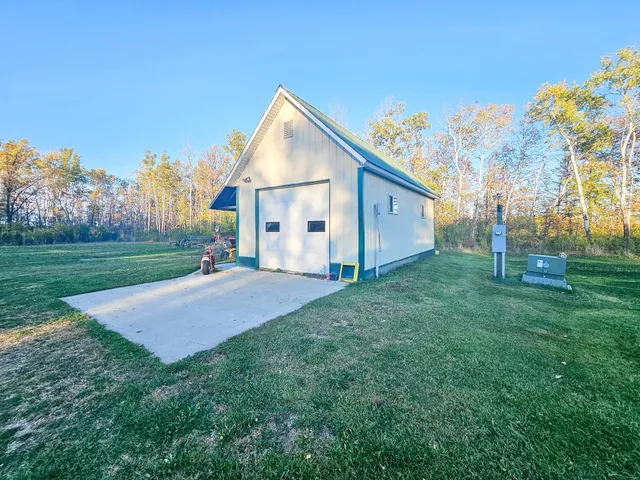 $341,900 | 14590 380th Street Northeast, Middle River, MN 56737