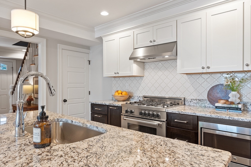 19 Shirley Street, Unit 19 Lexington, MA 02421 - Photo 13 of 32 Gallery Image 13