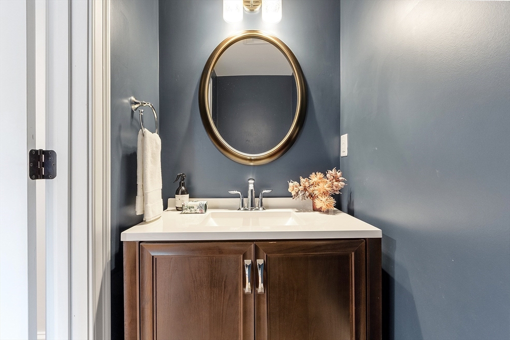 19 Shirley Street, Unit 19 Lexington, MA 02421 - Photo 17 of 32 Gallery Image 17
