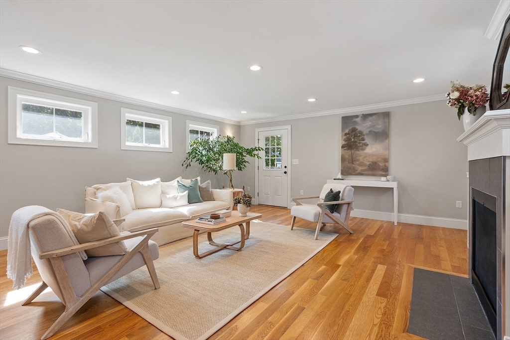 19 Shirley Street, Unit 19 Lexington, MA 02421 - Photo 9 of 32 Gallery Image 9
