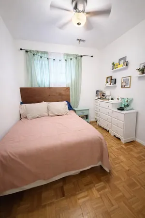 $2,695 | 4233 North Kenmore Avenue, Unit GN, Chicago, IL 60613