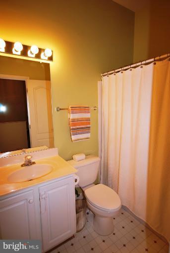 117 Rivanna Terrace Southwest Leesburg, VA 20175 - Photo 18 of 26 Bath