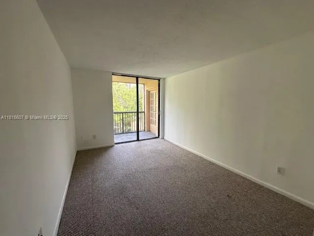 $305,000 | 14611 North Kendall Drive, Unit 309L, Miami, FL 33186