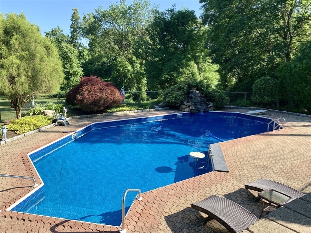 28 R Woodside Drive Grafton, MA 01519 - Photo 35 of 41