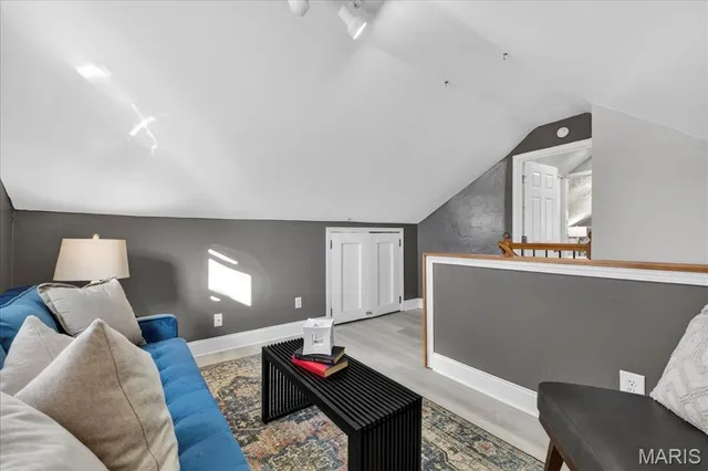 $265,000 | 8643 Charlton Lane, St. Louis, MO 63123