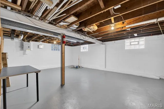 $265,000 | 8643 Charlton Lane, St. Louis, MO 63123