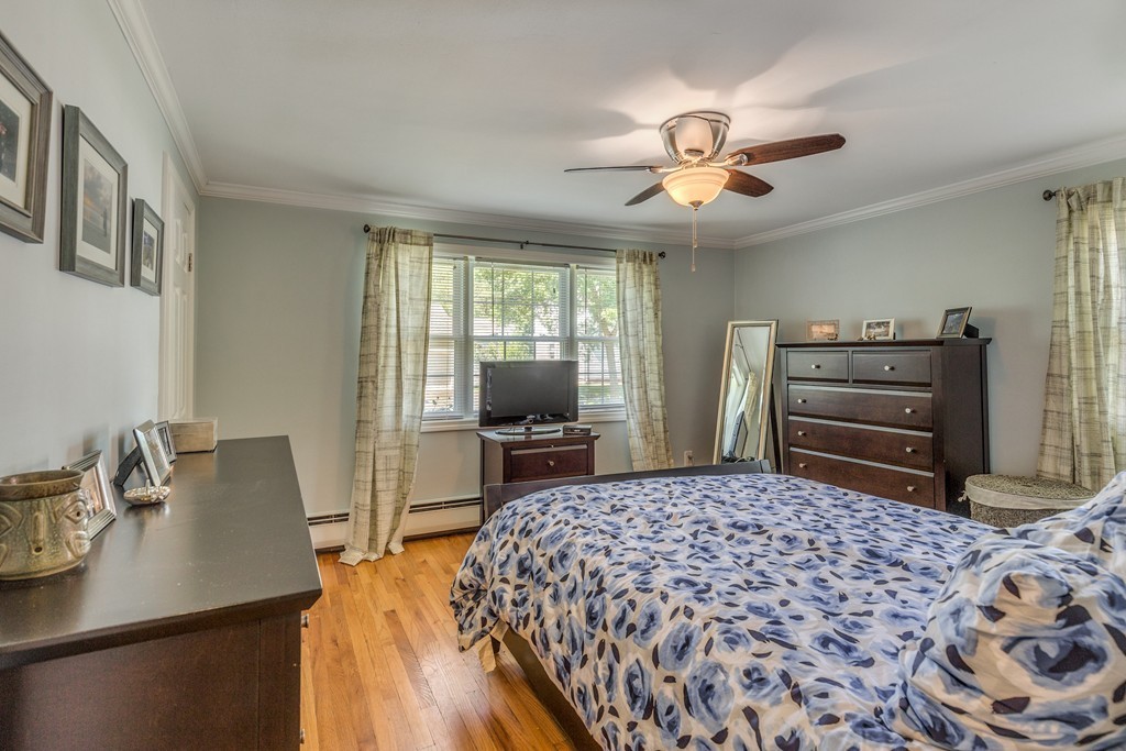 30 Karen Road Wakefield, MA 01880 - Photo 13 of 25 Gallery Image 13