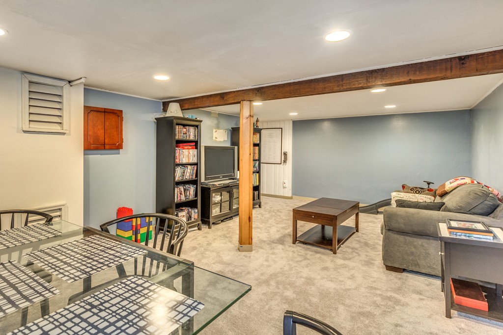 30 Karen Road Wakefield, MA 01880 - Photo 20 of 25 Gallery Image 20