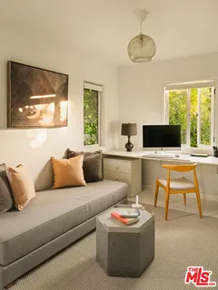 $1,299,000 | 2233 Crest Way, Los Angeles, CA 90068