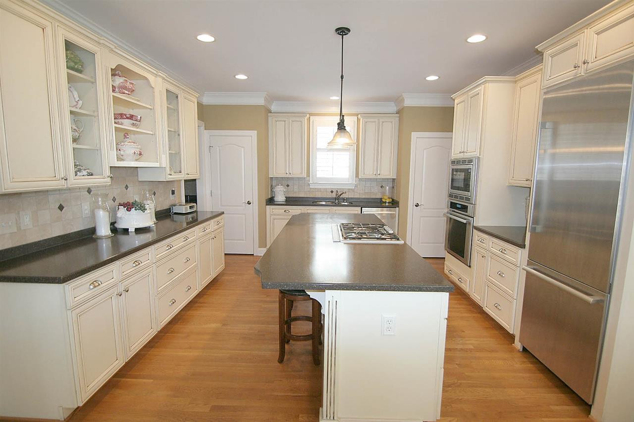 2106 Hopeton Avenue Raleigh, NC 27614 - Photo 8 of 25 Kitchen
