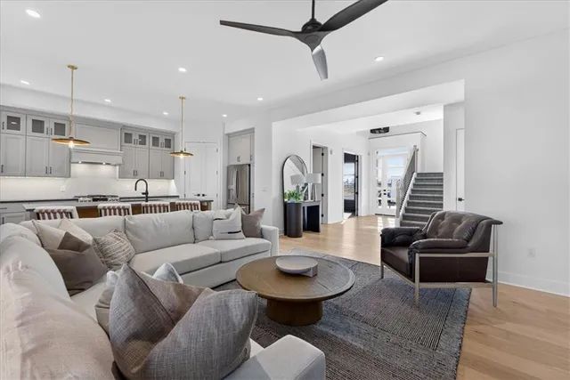 $979,218 | 2856 West 133rd Terrace, Leawood, KS 66224